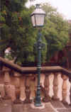lamppost.jpg (38232 bytes)
